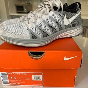 Nike Fly Knit Lunar 2